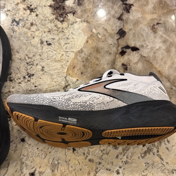 110448 1D 135 Brooks Glycerin stealthfit 21 - Picture 5 of 6